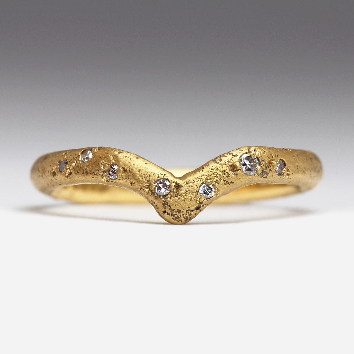 22ct Gold Sandcast Wedding Ring Shaped to Engagement Ring – Justin Duance