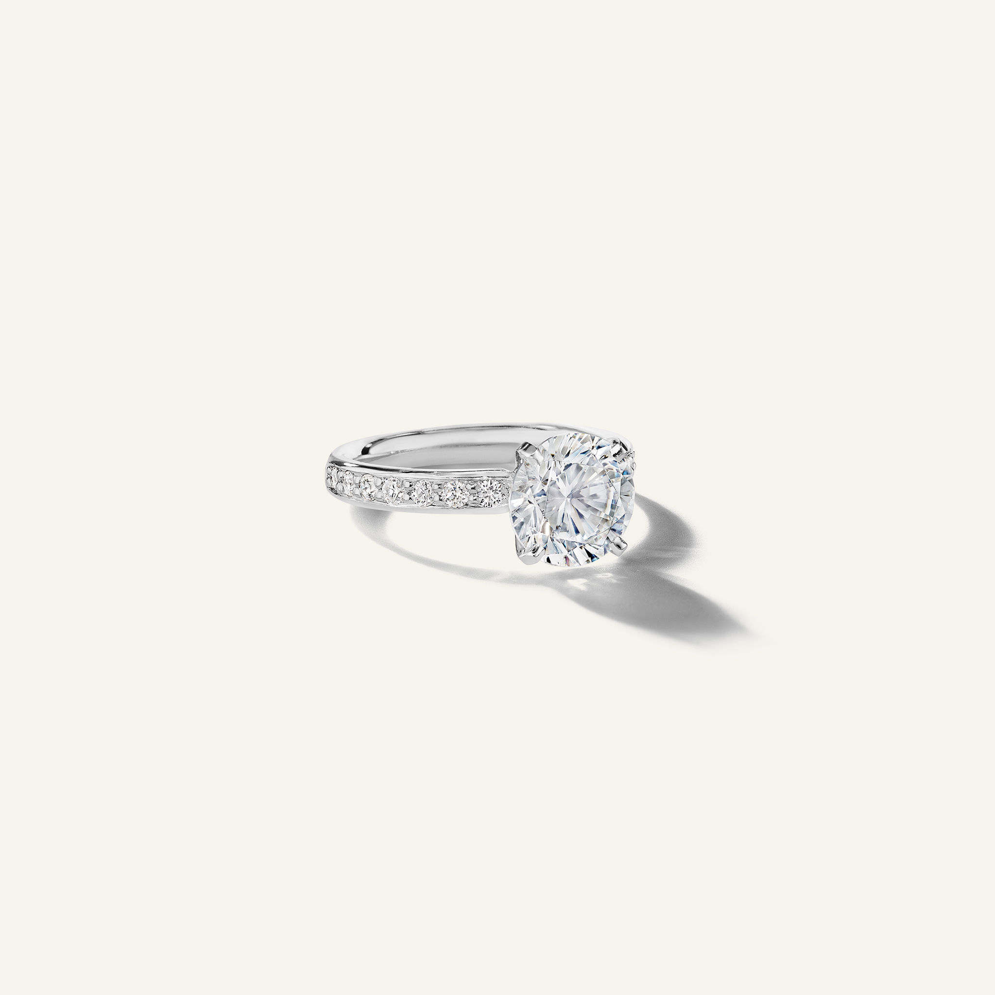 Spring-Diamond-Engagement-Ring_Platinum