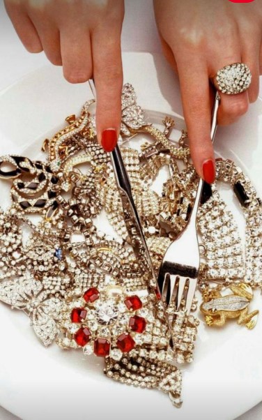 THE ULTIMATE GUIDE TO CHOOSING THE PERFECT JEWELLERY DESIGNER FOR ANY OCCASION